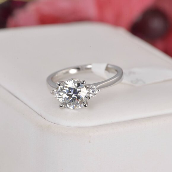 Certified 2.06ct Moissanite Round Brilliant Cut Engagement Ring - Picture 6 of 8